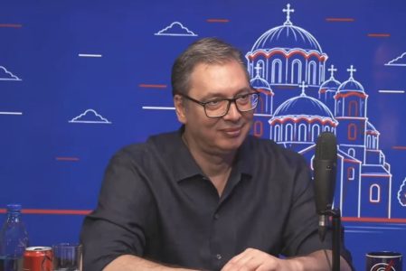 (UŽIVO) Predsednik Aleksandar Vučić se obraća javnosti (VIDEO)