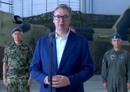 Vučić na prikazu novog naoružanja vojske: “Ako bi nas neko napao, gubici neprijatelja bili bi dramatični”