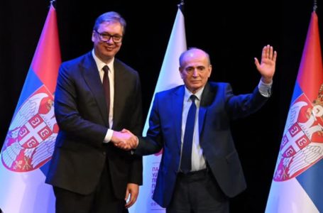 Vučić se obratio na skupštini PUPS-a: “Pokušali su da nam, rušeći državu, sruše i porodicu”