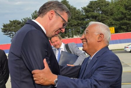 “Dobro došli, dragi Antonio”: Košta stigao u Beograd, dočekao ga predsednik Vučić