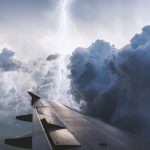 Turbulencija u avionu mnogima izaziva strah: Stjuardesa otkrila kako da ostanete mirni tokom leta