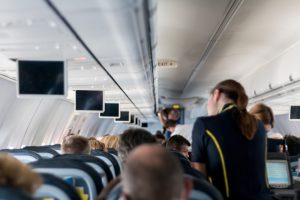 Stjuardesa otkrila najneprijatnije komentare putnika u avionu: Od bizarnih do zastrašujućih situacija