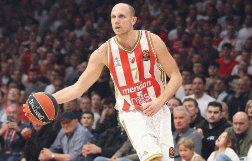 Jedna briga manje za klub i navijače: Davidovac produžio saradnju sa Crvenom zvezdom