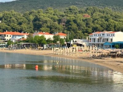 Psakudija, šarmantno selo na Sitoniji, uspešno odoleva masovnom turizmu (FOTO)