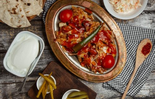 Turski specijalitet koji osvaja ukusom: Ali Nazik kebab pravi se jednostavno, a oduševljava