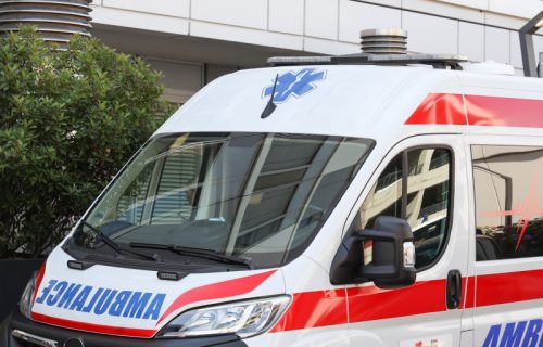 Građevinski blokovi se obrušili na decu: Nesreća kod gradilišta u Zemunu