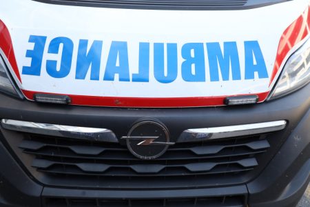 Poginuo muškarac nakon sudara sa kamionom: Teška saobraćajna nesreća kod Gadžinog Hana