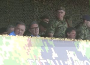 (UŽIVO) Vojska Srbije dejstvuje na Pasuljanskim livadama: Predsednik Vučić prisustvuje prikazu (VIDEO)