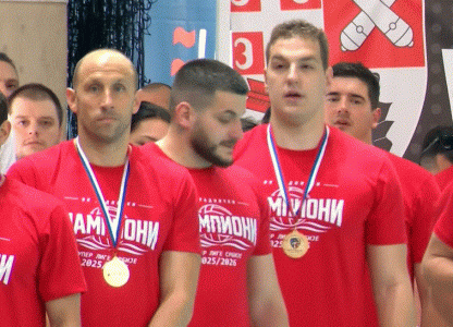 Kakav početak priprema za novu sezonu: Vaterpolisti Radničkog iz Kragujevca okupili se u prirodi (VIDEO)