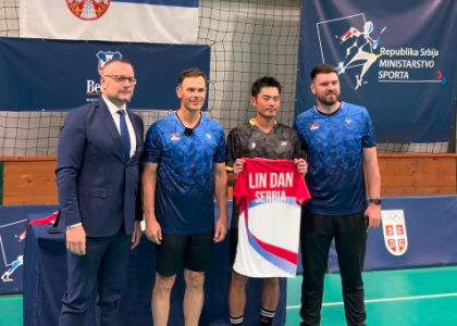 Ministar Mali odigrao meč sa Lin Danom: “U badmintonu smo izgubili, ali na kraju dana važno je da Srbija pobeđuje” (VIDEO)