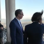 Vučić u vožnji žičarom u Gruziji: "Razmišljam kako da naši gradovi budu lepši i moderniji" (VIDEO)