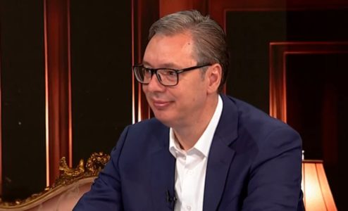 (UŽIVO) Vučić u specijalnoj emisiji: Predsednik Srbije govori o aferi “zvučni top”