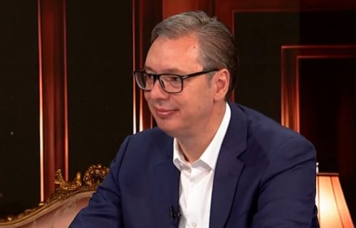 (UŽIVO) Vučić u specijalnoj emisiji: Predsednik Srbije govori o aferi "zvučni top"