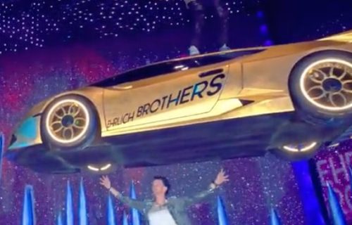 Automobil koji se pretvara u džinovskog robota: Spektakl koji je ostavio publiku bez daha (VIDEO)
