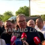 (UŽIVO) Vučić u Oplaniću kod Kraljeva: Dočekao ga veliki broj meštana i Srbi sa KiM (VIDEO)