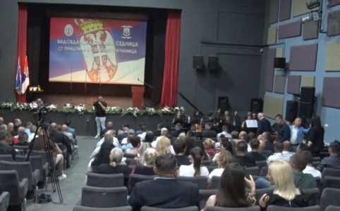 Svečana Vidovdanska akademija održana u Gračanici – Petković: “Srbija uz svoj narod na KiM” (VIDEO)