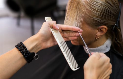 Želite šiške? Oblik lica je ključan: Frizeri otkrivaju kako da izaberete pravi stil