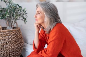 Kako sačuvati kosu u menopauzi: Pet jednostavnih načina da smanjite opadanje i ojačate vlasi