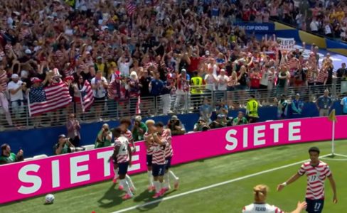 Ameri vode u Sijetlu: “Kenguri” na konopcima, VAR ih nije pomazio (VIDEO)