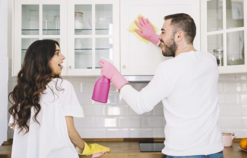 Očevi sve prisutniji u kući : “Mr. Mom” generacija menja porodične uloge