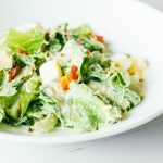 Cezar salata sa kupusom: Ne očekujte ukus koji poznajete (RECEPT+VIDEO)