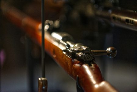 Kako se desila tragedija kod Tutina? Tinejdžer se upucao dok je čistio pušku, kruži potresna fotografija