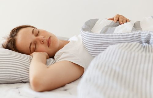 Spavanje u hladnijoj sobi, može podstaći sagorevanje kalorija i poboljšati metabolizam