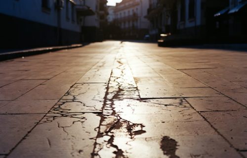 Na trotoaru 57 stepeni: Britanci ne pamte ovako ekstremne vrućine, a sada prete i poplave