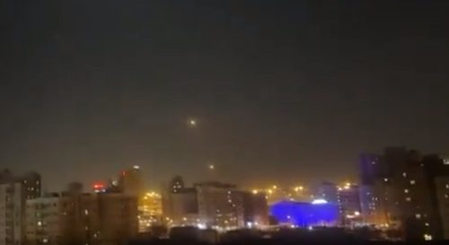 Rat se nastavlja: Iran napao američke mete u znak odmazde, regionom odjekivale eksplozije (VIDEO)
