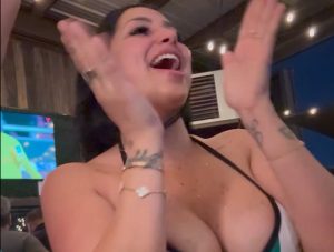 Hot, hot, hot! Vatrena Meksikanka je ovako proslavila gol za pobedu protiv Južne Koreje (VIDEO)