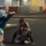 Stravičan snimak iz Belfasta: Somalijac pokušao da obezglavi čoveka nasred ulice