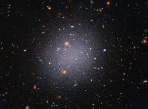 Mičio Kaku: Da li je tamna materija zapravo posledica gravitacije iz drugih dimenzija?