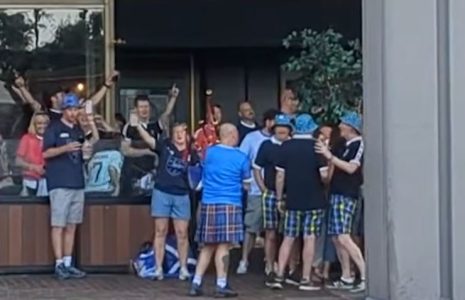 Škoti “isušili” Boston: Situacija je alarmantna, nestašica piva pred epski meč