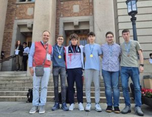 Đaci iz Srbije briljirali u Švedskoj i Singapuru: Osam medalja na olimpijadama iz fizike i matematike