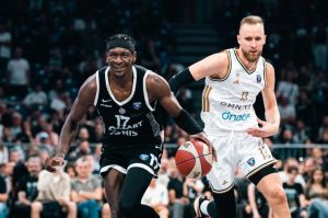 Partizan gubi u Areni: Dubai ima kontrolu, crno-beli mora to bolje