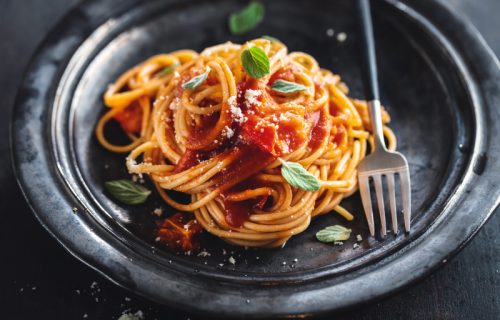 Špageti, na način na koji se Italijanima diže kosa na glavi (RECEPT+VIDEO)