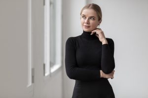Ko su osobe koje vole crnu boju: Omiljena boja ili ogledalo ličnosti