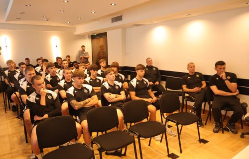 Prvi put sa Sašom na trening: Partizan počeo pripreme za novu sezonu (VIDEO)