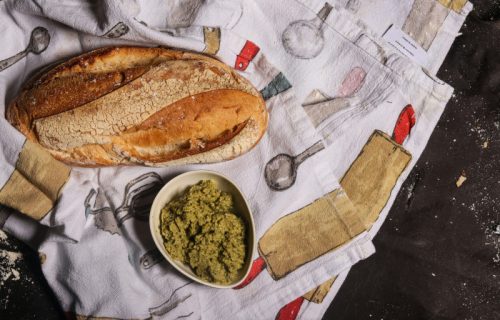 Mediteranski namaz od maslina i feta sira: Kremast i punog ukusa (RECEPT+VIDEO)
