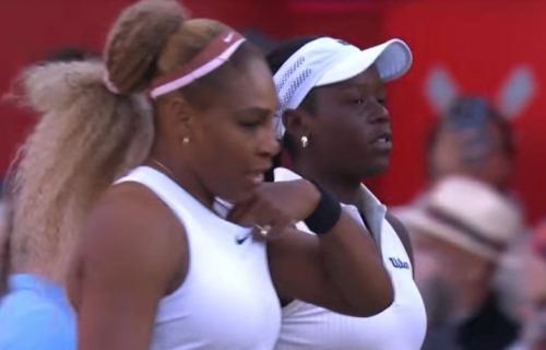 Spektakularni povratak: Serena ponovo igra, sevali razorni udarci, pljuštali vineri - Pobeda! (VIDEO)