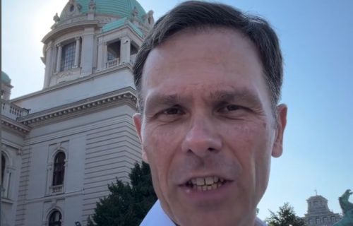 Mali uputio poziv građanima: "Dođite sutra ispred Narodne skupštine da pokažemo šta je snaga Srbije"