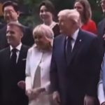 Snimci "pipkanja" Trampa i Brižit Makron postali viralni: Šta se to dešava odmah pored Emanuela? (VIDEO)