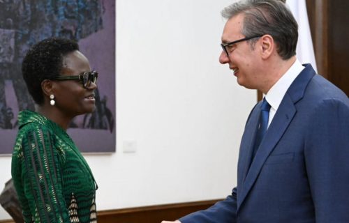 Vučić sa predsednicom Interparlamentarne unije: "Srbija ponosna što je domaćin ovog važnog okupljanja"