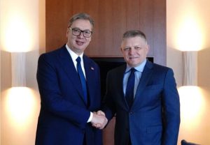 Vučić nastavlja sa sastancima u Tivtu: Razgovor sa Ficom o ubrzanju evrointegracija i drugim izazovima