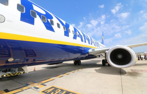 Advokat Srbina koji je umalo ispao iz aviona: Mogli bismo da tužimo i "Boing" ili "Dženeral elektrik"