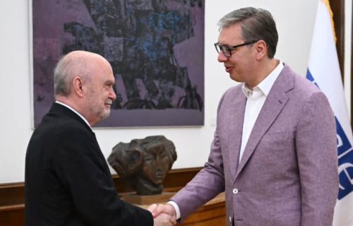 Vučić se sastao sa generalnim sekretarom Organizacije za evropsku bezbednost i saradnju (FOTO)