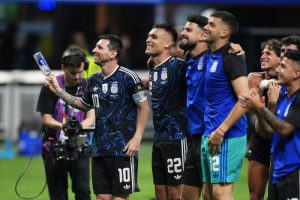 Euforiji nije bilo kraja: Argentinci napravili ludnicu u svlačionici (VIDEO)