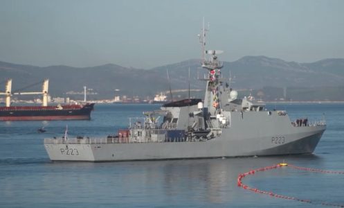 Prelivaju se varnice sa tribina: Britanski ratni brod opasno prišao Argentini, odmah stigla reakcija