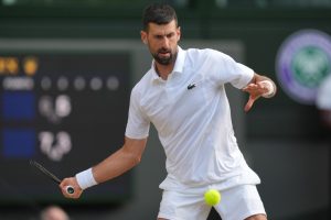 Na korak od polufinala: Novak igra sve bolje, srpski as vratio prednost u setovima