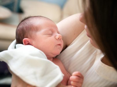 “Vaginalna setva” posle carskog reza: Zašto stručnjaci nisu saglasni oko ove metode